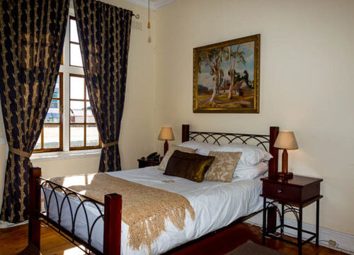 executive-suite-02-500×385